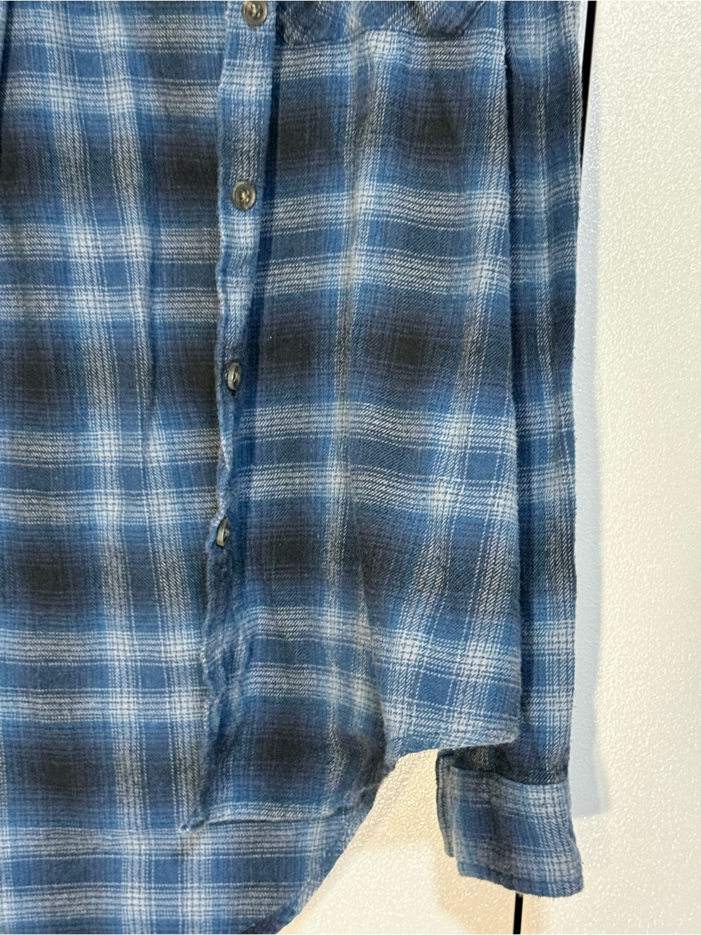 BDG Urban Outfitters Blue Plaid Oversized Flannel Shirt Size Medium - Picture 5 of 8